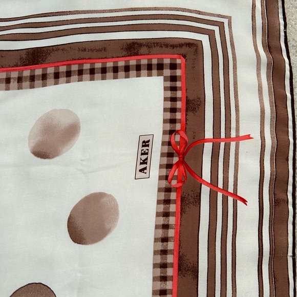 Aker 100% silk scarf - unqiue design/ Square hijab - Picture 5 of 7